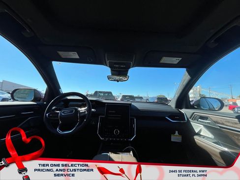 New 2026 GMC Acadia Denali Ultimate image 15