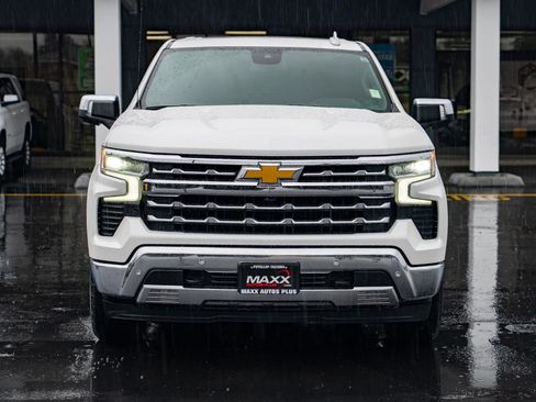 Used 2022 Chevrolet Silverado 1500 LTZ AWD/4WD image 3
