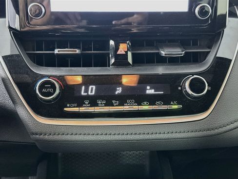 Used 2020 Toyota Corolla SE FWD image 23