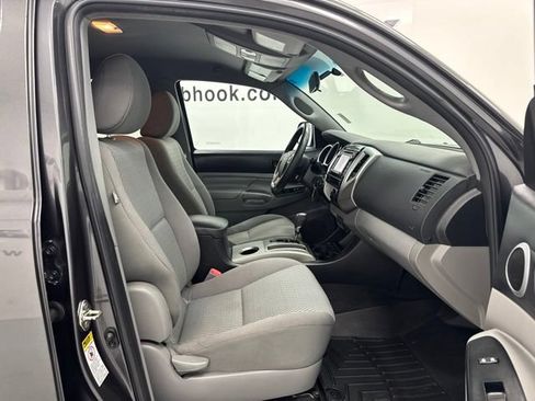 Used 2015 Toyota Tacoma 4x4 Double Cab w/ SR5 Package image 27