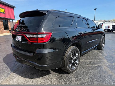 Used 2024 Dodge Durango GT AWD/4WD image 7