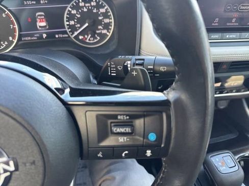 Used 2023 Nissan Rogue SV w/ SV Premium B Package image 25