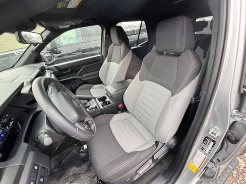 Used 2025 Toyota 4Runner SR5 image 36