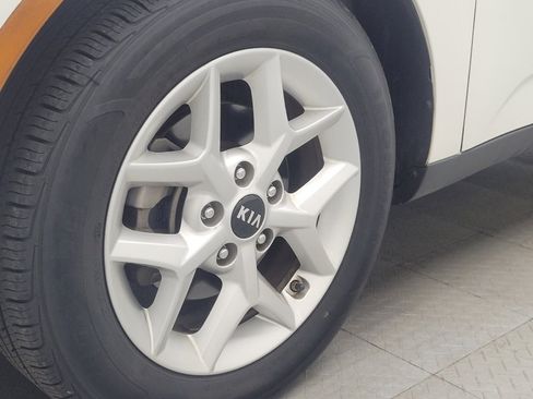 Used 2021 Kia Soul S FWD image 31