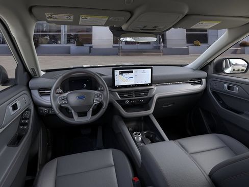 New 2026 Ford Explorer Active w/ Active Comfort Package AWD/4WD image 9