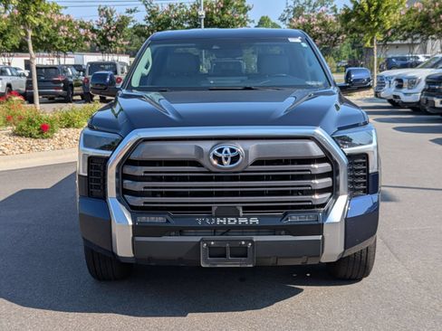 Used 2023 Toyota Tundra Limited w/ Power Package AWD/4WD image 8