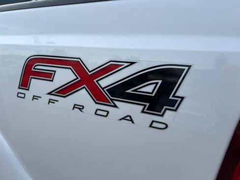 Used 2014 Ford F350 Lariat w/ Lariat Interior Package image 4