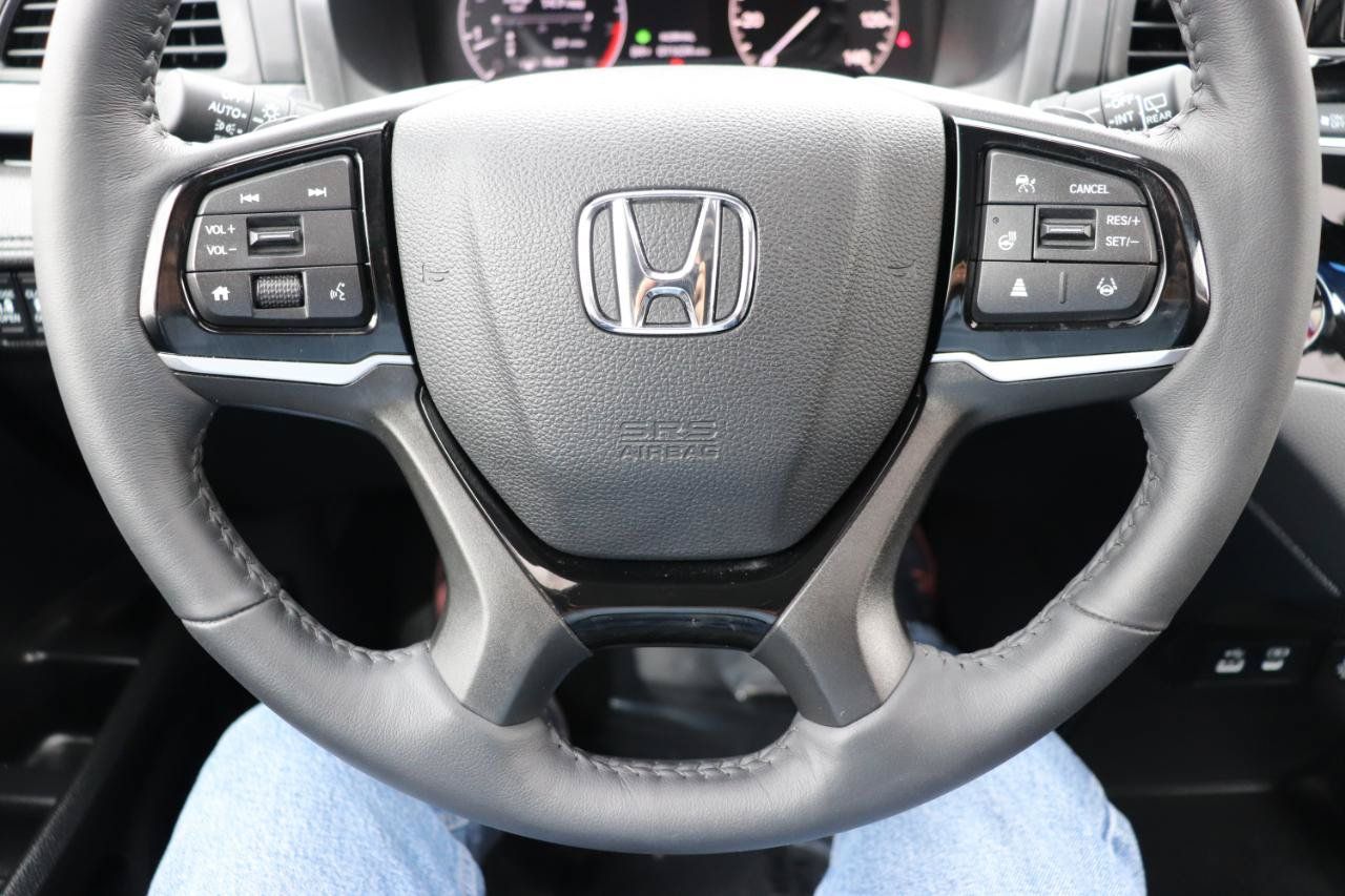 Used 2026 Honda Odyssey Elite image 34