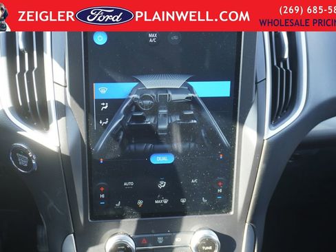 Used 2024 Ford Edge SEL image 19