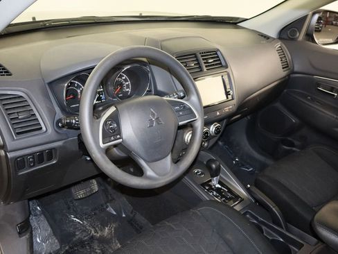 Used 2024 Mitsubishi Outlander Sport ES image 23
