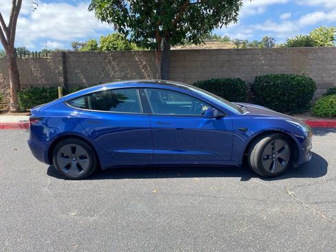 Used 2022 Tesla Model 3 Long Range AWD/4WD image 7