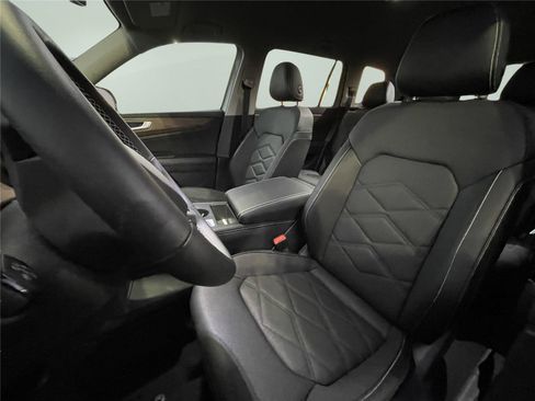 New 2026 Volkswagen Atlas SE AWD/4WD image 2