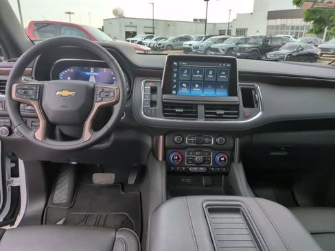 Certified 2024 Chevrolet Tahoe High Country AWD/4WD image 27