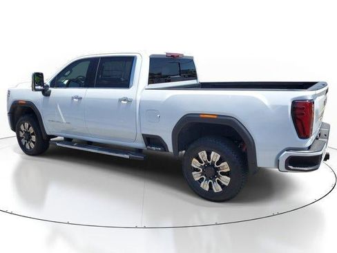 New 2026 GMC Sierra 2500 Denali w/ Technology Package AWD/4WD image 4