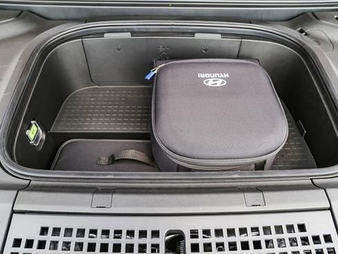 New 2026 Hyundai Ioniq 9 SEL image 13