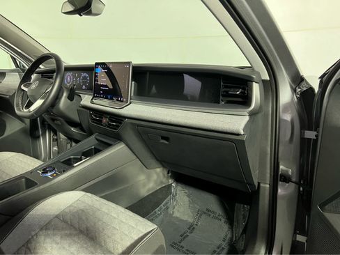 Used 2025 Volkswagen Tiguan S AWD/4WD image 28