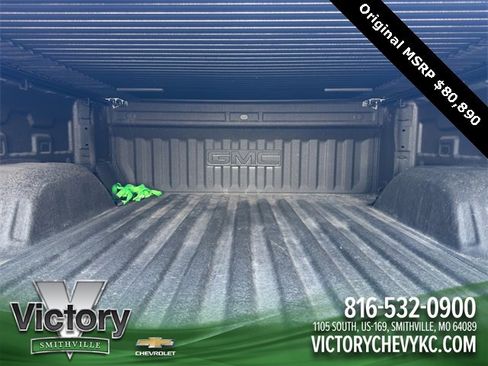 Used 2025 GMC Sierra 1500 AT4X image 19