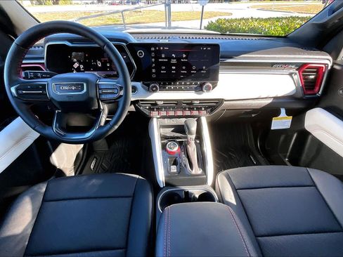 Used 2024 GMC Canyon AT4X image 14