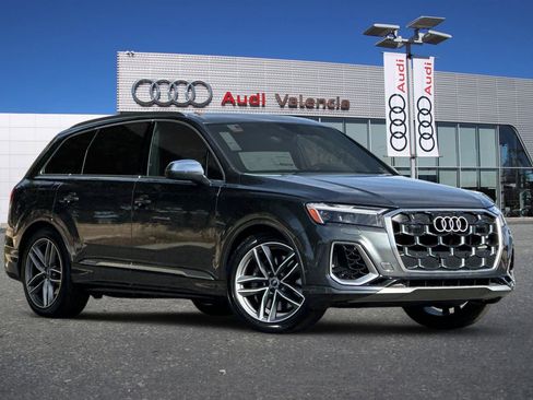 New 2025 Audi SQ7 Premium Plus image 2