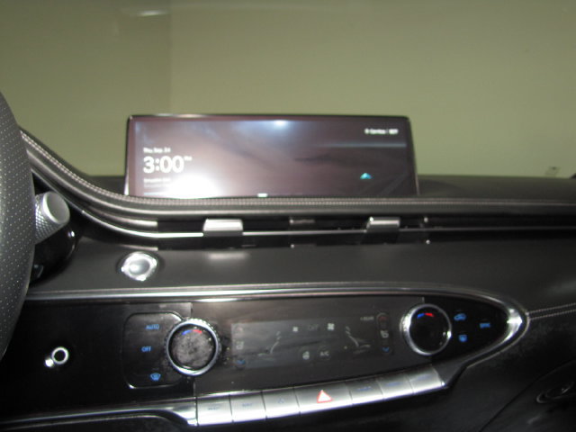 Used 2023 Genesis GV70 2.5T w/ Sport Prestige Package AWD/4WD image 29