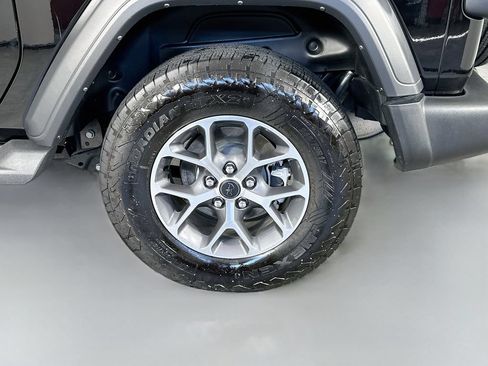 Used 2024 Jeep Wrangler Sport AWD/4WD image 34