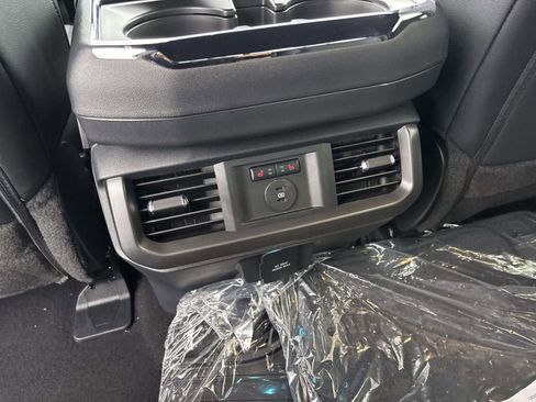 New 2025 Ford F150 Lariat w/ Equipment Group 502A High image 33