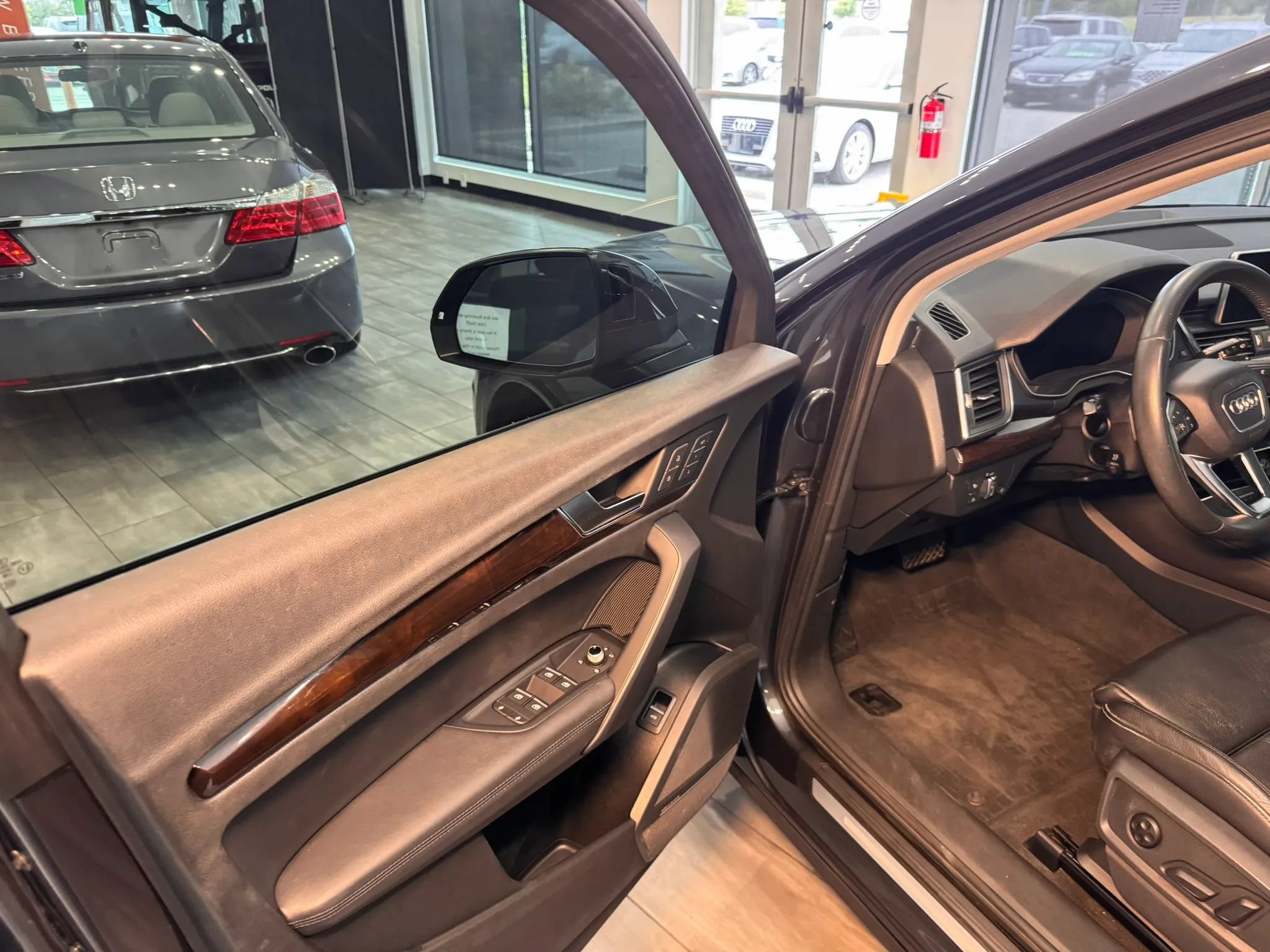 Used 2019 Audi Q5 2.0T Premium Plus AWD/4WD image 35