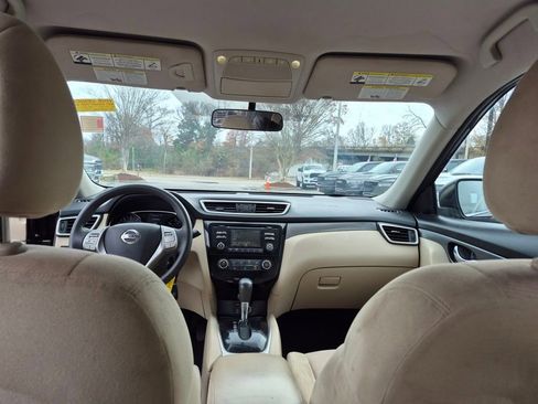 Used 2016 Nissan Rogue S image 10