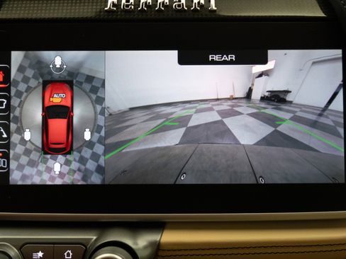 Used 2020 Ferrari GTC4Lusso image 35