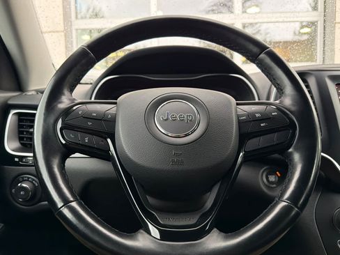 Used 2021 Jeep Cherokee Latitude Plus AWD/4WD image 25