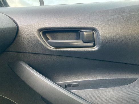 Used 2023 Toyota Corolla LE FWD image 23