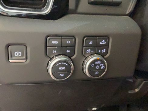 Used 2025 GMC Sierra 2500 Denali Ultimate w/ Max Trailering Package AWD/4WD image 20