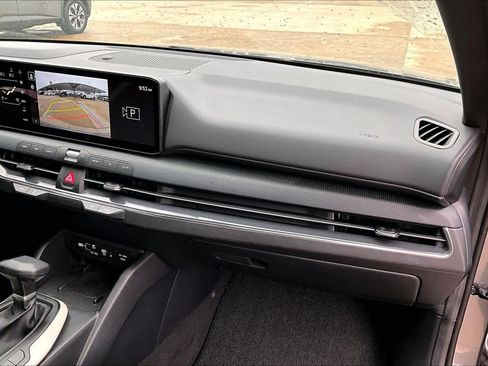 Used 2025 Kia K4 GT-Line w/ GT-Line Premium Package image 18