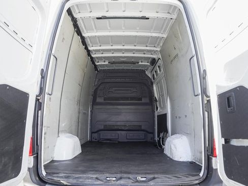Used 2019 Mercedes-Benz Sprinter 144 Cargo image 9