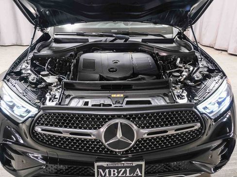 Certified 2023 Mercedes-Benz GLC 300 image 34