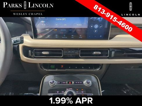 Used 2022 Lincoln Nautilus Reserve w/ Luxury Package AWD/4WD image 21