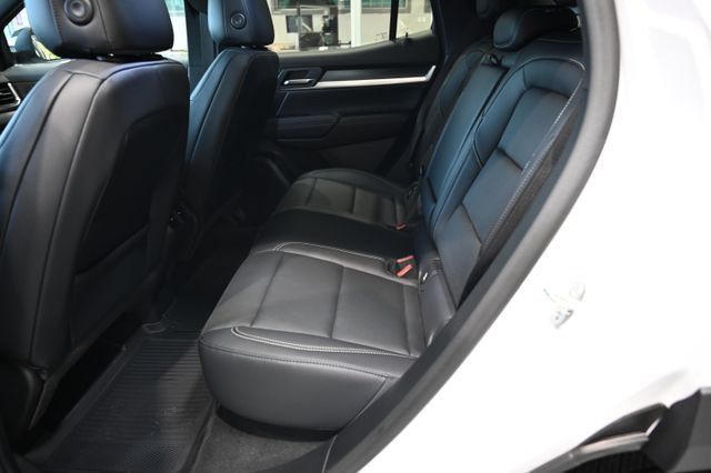 New 2027 GMC Terrain Elevation w/ Elevation Premium Package FWD image 11