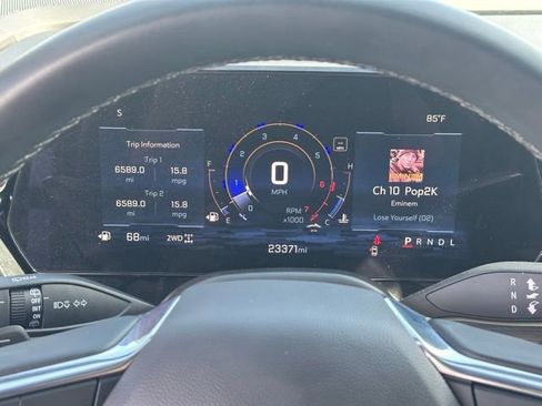 Certified 2025 Chevrolet Suburban Z71 AWD/4WD image 7