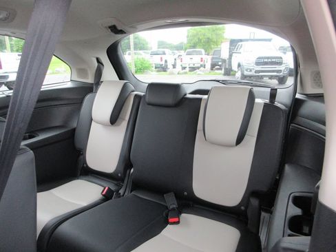 Used 2025 Honda Odyssey Elite image 23