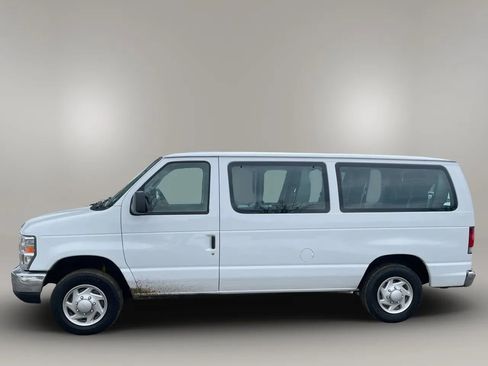 Used 2014 Ford E-150 and Econoline 150 w/ Power Group RWD image 4
