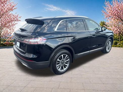 Certified 2023 Lincoln Nautilus AWD w/ Premium Package image 8