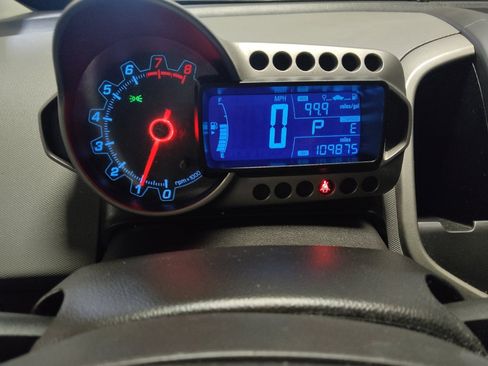 Used 2015 Chevrolet Sonic LS FWD image 23