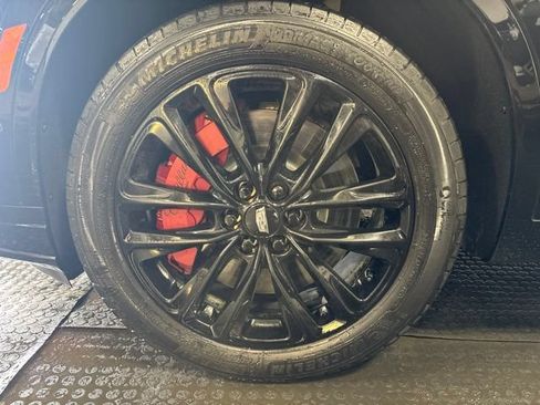 Certified 2024 Cadillac XT6 Sport w/ Technology Package AWD/4WD image 4