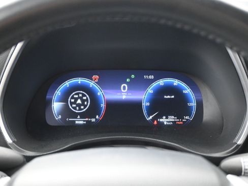 Used 2023 Toyota Highlander L image 10