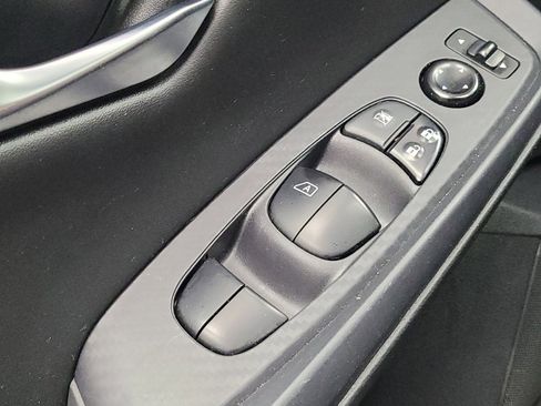 Used 2023 Nissan Sentra SV FWD image 27