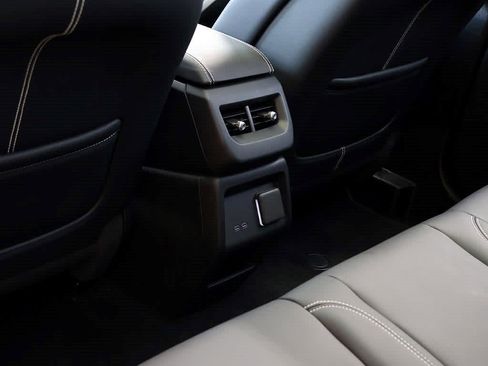 Used 2025 Cadillac Optiq Sport 1 w/ LPO, Floor Liner Package AWD/4WD image 13