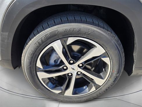 Used 2024 Chevrolet Trax RS w/ Driver Confidence Package image 9