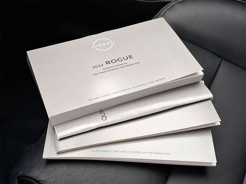 Used 2022 Nissan Rogue SL w/ SL Premium Package image 30