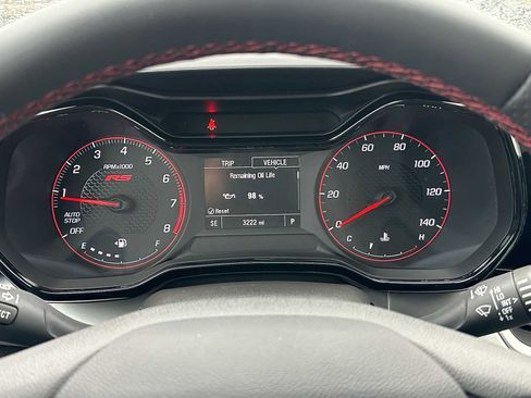 Certified 2025 Chevrolet Trax RS w/ Sunroof Package image 25