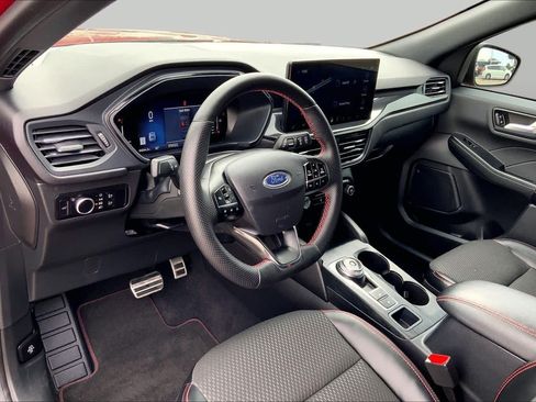 Used 2023 Ford Escape ST-Line w/ Tech Pack #1 FWD image 15